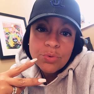 Meet your Posher, Raquel